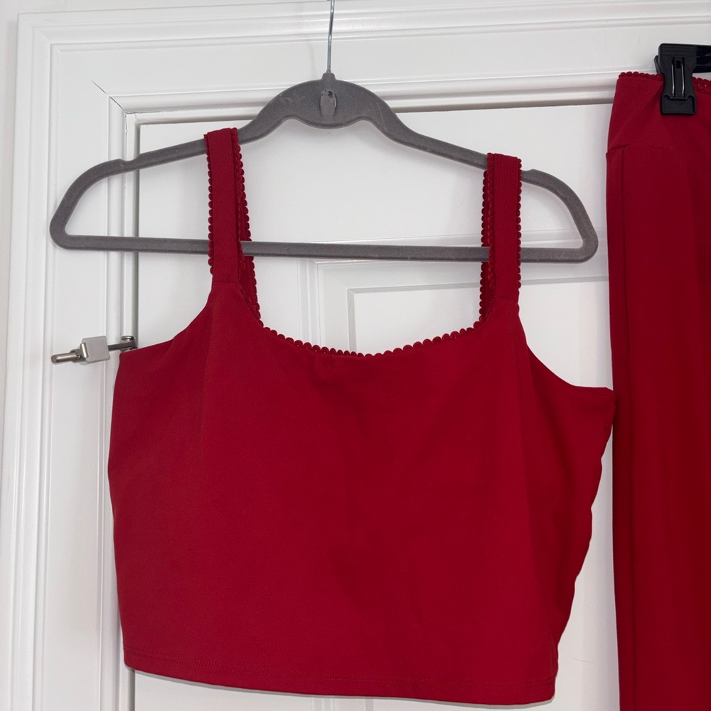 Red Crop Tank and Flared Leggings Set - Picture 10 of 12